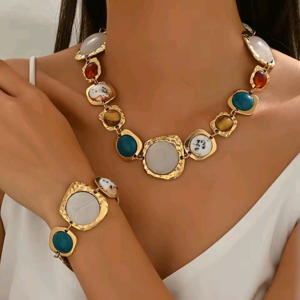 Multicolor Statement Necklace - Picture 2 of 3